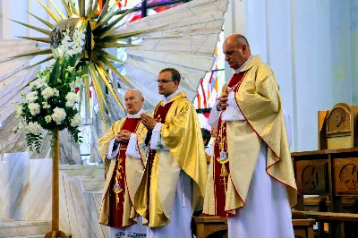 W Niedzielę Trójcy Przenajświętszej (27.05.2018 r.) Mszę Prymicyjną w naszej Katedrze odprawił ks. Anatolij Rusin, który odbywał praktykę diakońską w naszej wspólnocie. fot. Andrzej Kotowicz