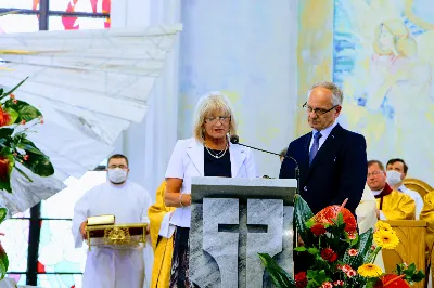 W niedzielę 7 czerwca podczas Mszy Świętej o godz. 12.00 we wspólnocie parafialnej dziękowaliśmy Panu Bogu za 60 lat kapłaństwa ks. inf. Stanisława Maca - pierwszego proboszcza i budowniczego naszej Katedry. fot. Joanna Prasoł, Andrzej Kotowicz