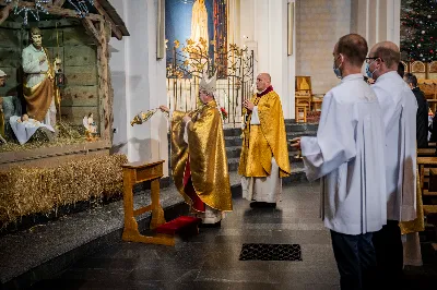 Pasterce w Katedrze Rzeszowskiej przewodniczył bpa Jan Wątroba. fot. Paulina Lęcznar