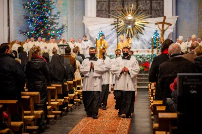 W poniedziałek 27 grudnia 2021 r. w naszej Katedrze duchowni i świeccy modlili się w intencji bpa Jana Wątroby w dniu imienin.  fot. Paulina Lęcznar