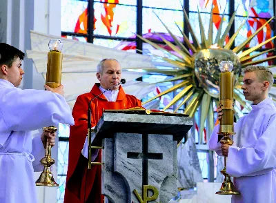 26 grudnia o godz. 12.00 Mszy Świętej w naszej Katedrze przewodniczył Ks. Bp Kazimierz Górny. Podczas Mszy Świętej śpiewał chór katedralny Pueri Cantores Resovienses. Po Mszy Świętej Ksiądz Biskup wraz z chórzystami dzielili się opłatkiem.
fot. Andrzej Kotowicz