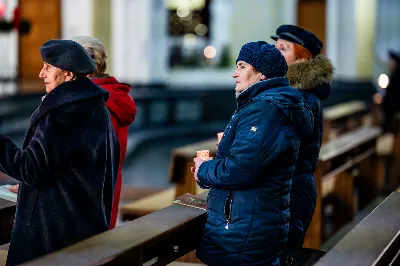 W czwartek (7 grudnia) w wigilię Niepokalanego Poczęcia NMP modliliśmy się śpiewem Akatystu ku czci Bogurodzicy. Śpiew prowadziła Katedralna Schola Liturgiczna pod dyrekcją ks. Juliana Wybrańca. Nabożeństwu przewodniczył ks. Jakub Oczkowicz.
fot. Tomasz Chrobak