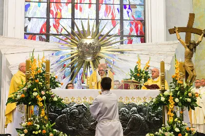 We wtorek 7 września w ramach Sympozjum Wykładowców Liturgiki na Wydziałach Teologicznych i w Wyższych Seminariach Duchownych, które w dniach 7-9 września odbywało się w Rzeszowie, została odprawiona Msza Święta w naszej Katedrze, której przewodniczył bp Jan Wątroba. fot. Andrzej Kotowicz