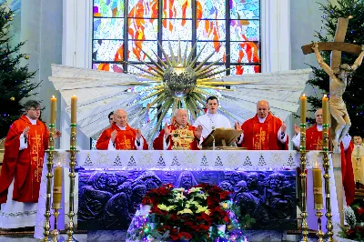 26 grudnia o godz. 12.00 Mszy Świętej w naszej Katedrze przewodniczył Ks. Bp Kazimierz Górny. Podczas Mszy Świętej śpiewał chór katedralny Pueri Cantores Resovienses. Po Mszy Świętej Ksiądz Biskup wraz z chórzystami dzielili się opłatkiem.
fot. Andrzej Kotowicz