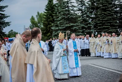 13 czerwca 2018 r. o godz 19.00 została odprawiona dziękczynna Msza Święta dziękczynna w 25 rocznicę koronacji figury Matki Bożej Fatimskiej w Katedrze Rzeszowskiej. Po Mszy Świętej odbyła się uroczysta procesja różańcowa. fot. Fotografiarzeszow