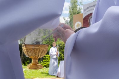 W uroczystość Najświętszego Ciała i Krwi Chrystusa Mszy Świętej w naszej Katedrze przewodniczył ks. proboszcz Krzysztof Gołąbek. Homilię wygłosił ks. Krzysztof Golas - wikariusz katedralny. Po zakończeniu liturgii wyruszyła procesja eucharystyczna do czterech ołtarzy rozmieszczonych wokół Katedry. fot. Joanna Prasoł