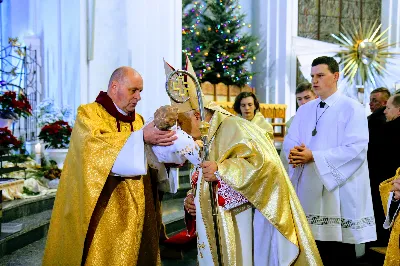 Pasterce w naszej Katedrze przewodniczył Ks. Bp Edward Białogłowski. Czuwanie przed Pasterką prowadziła młodzież z Oazy.
fot. Andrzej Kotowicz