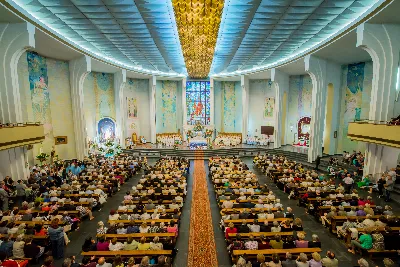 13 czerwca 2018 r. o godz 19.00 została odprawiona dziękczynna Msza Święta dziękczynna w 25 rocznicę koronacji figury Matki Bożej Fatimskiej w Katedrze Rzeszowskiej. Po Mszy Świętej odbyła się uroczysta procesja różańcowa. fot. Fotografiarzeszow