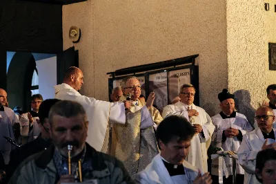 Mszy Świętej przewodniczył ks. Jerzy Buczek. Homilię wygłosił ks. Tomasz Bać. Śpiew prowadził chór Alba Cantans, którym dyrygowała Kornelia Ignas.