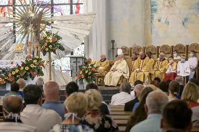 W niedzielę 7 czerwca podczas Mszy Świętej o godz. 12.00 we wspólnocie parafialnej dziękowaliśmy Panu Bogu za 60 lat kapłaństwa ks. inf. Stanisława Maca - pierwszego proboszcza i budowniczego naszej Katedry. fot. Joanna Prasoł, Andrzej Kotowicz