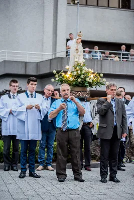 13 czerwca 2018 r. o godz 19.00 została odprawiona dziękczynna Msza Święta dziękczynna w 25 rocznicę koronacji figury Matki Bożej Fatimskiej w Katedrze Rzeszowskiej. Po Mszy Świętej odbyła się uroczysta procesja różańcowa. fot. Fotografiarzeszow