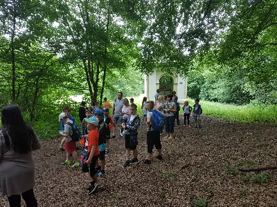 W czwartek 22.06.2017 r. dzieci, które w tym roku przystąpiły do I Komunii Świętej, udały się wraz z ks. Julianem i s. Karolą na pielgrzymkę dziękczynną do Kalwarii Pacławskiej i Przemyśla.