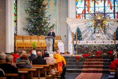 W Niedzielę Świętej Rodziny Mszy Świętej o godz. 12.00 przewodniczył bp Edward Białogłowski. Eucharystię uświetnił śpiewem kolęd Katedralny Chór Chłopięco-Męski Pueri Cantores Resovienses. fot. Paulina Lęcznar