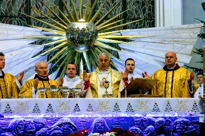 Pasterce w naszej Katedrze przewodniczył Ks. Bp Edward Białogłowski. Czuwanie przed Pasterką prowadziła młodzież z Oazy.
fot. Andrzej Kotowicz