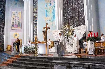 W piątek 19 czerwca świętowaliśmy Uroczystość Najświętszego Serca Pana Jezusa - odpust w naszej Katedrze. Kaznodzieją odpustowym był ks. Rafał Brej - wikariusz katedralny w latach 2004-2007, a obecnie dyrektor Ośrodka Rekolekcyjnego w Lipinkach. Uroczystej Mszy Świętej o godz. 18.00 przewodniczył bp Stanisław Jamrozek, który także wygłosił homilię. fot. Małgorzata Ryndak