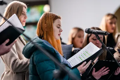 W czwartek (7 grudnia) w wigilię Niepokalanego Poczęcia NMP modliliśmy się śpiewem Akatystu ku czci Bogurodzicy. Śpiew prowadziła Katedralna Schola Liturgiczna pod dyrekcją ks. Juliana Wybrańca. Nabożeństwu przewodniczył ks. Jakub Oczkowicz.
fot. Tomasz Chrobak