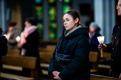 W czwartek (7 grudnia) w wigilię Niepokalanego Poczęcia NMP modliliśmy się śpiewem Akatystu ku czci Bogurodzicy. Śpiew prowadziła Katedralna Schola Liturgiczna pod dyrekcją ks. Juliana Wybrańca. Nabożeństwu przewodniczył ks. Jakub Oczkowicz.
fot. Tomasz Chrobak