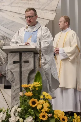 13 października 2022 r. w kościele katedralnym w Rzeszowie odbyło się ostatnie w tym roku Nabożeństwo Fatimskie. Mszy Świętej przewodniczył ks. Andrzej Szpaczyński, ojciec duchowny Wyższego Seminarium Duchownego w Rzeszowie, zaś homilię wygłosił ks. Adam Kubiś, rektor seminarium. W liturgii wzięli udział alumni rzeszowskiego seminarium. 
fot. Joanna Prasoł