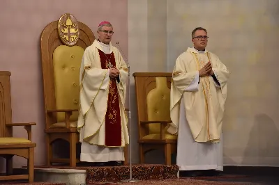 W czwartek, 24 kwietnia w Katedrze Rzeszowskiej bp Jan Wątroba odprawił Mszę św. w intencji zmarłego w Poniedziałek Wielkanocny papieża Franciszka.
fot. ks. Jakub Oczkowicz