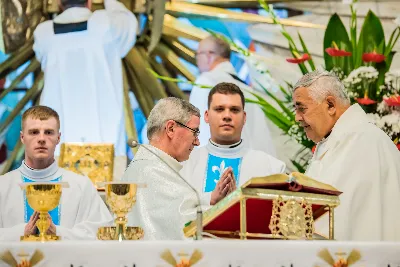 13 czerwca 2018 r. o godz 19.00 została odprawiona dziękczynna Msza Święta dziękczynna w 25 rocznicę koronacji figury Matki Bożej Fatimskiej w Katedrze Rzeszowskiej. Po Mszy Świętej odbyła się uroczysta procesja różańcowa. fot. Fotografiarzeszow