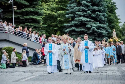 13 czerwca 2018 r. o godz 19.00 została odprawiona dziękczynna Msza Święta dziękczynna w 25 rocznicę koronacji figury Matki Bożej Fatimskiej w Katedrze Rzeszowskiej. Po Mszy Świętej odbyła się uroczysta procesja różańcowa. fot. Fotografiarzeszow