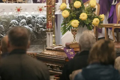 W środę 4 listopada o godz. 15.00 miała miejsce eksporta śp. ks. inf. Stanisława Maca. Mszy Świętej przewodniczył bp Stanisław Jamrozek, homilię wygłosił ks. Marek Pieńkowski.