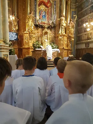 W czwartek 22.06.2017 r. dzieci, które w tym roku przystąpiły do I Komunii Świętej, udały się wraz z ks. Julianem i s. Karolą na pielgrzymkę dziękczynną do Kalwarii Pacławskiej i Przemyśla.