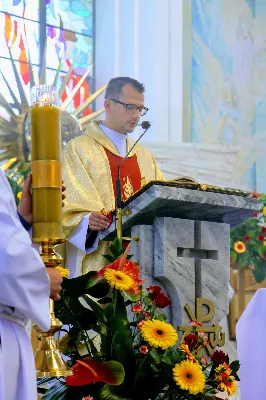 W niedzielę 7 czerwca podczas Mszy Świętej o godz. 12.00 we wspólnocie parafialnej dziękowaliśmy Panu Bogu za 60 lat kapłaństwa ks. inf. Stanisława Maca - pierwszego proboszcza i budowniczego naszej Katedry. fot. Joanna Prasoł, Andrzej Kotowicz