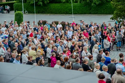 13 czerwca 2018 r. o godz 19.00 została odprawiona dziękczynna Msza Święta dziękczynna w 25 rocznicę koronacji figury Matki Bożej Fatimskiej w Katedrze Rzeszowskiej. Po Mszy Świętej odbyła się uroczysta procesja różańcowa. fot. Fotografiarzeszow