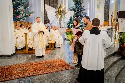 W poniedziałek 27 grudnia 2021 r. w naszej Katedrze duchowni i świeccy modlili się w intencji bpa Jana Wątroby w dniu imienin.  fot. Paulina Lęcznar