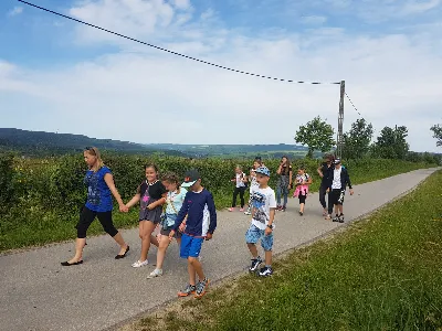 W czwartek 22.06.2017 r. dzieci, które w tym roku przystąpiły do I Komunii Świętej, udały się wraz z ks. Julianem i s. Karolą na pielgrzymkę dziękczynną do Kalwarii Pacławskiej i Przemyśla.