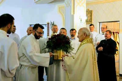 W niedzielę 7 czerwca podczas Mszy Świętej o godz. 12.00 we wspólnocie parafialnej dziękowaliśmy Panu Bogu za 60 lat kapłaństwa ks. inf. Stanisława Maca - pierwszego proboszcza i budowniczego naszej Katedry. fot. Joanna Prasoł, Andrzej Kotowicz