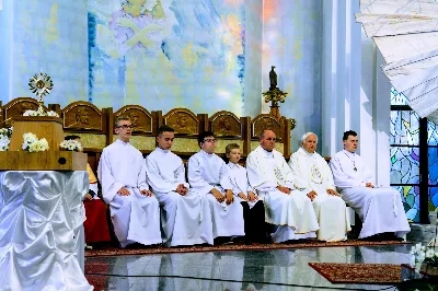 Mszy Świętej przewodniczył ks. Jerzy Buczek. Homilię wygłosił ks. Tomasz Bać. Śpiew prowadził chór Alba Cantans, którym dyrygowała Kornelia Ignas.