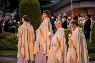 13 czerwca 2018 r. o godz 19.00 została odprawiona dziękczynna Msza Święta dziękczynna w 25 rocznicę koronacji figury Matki Bożej Fatimskiej w Katedrze Rzeszowskiej. Po Mszy Świętej odbyła się uroczysta procesja różańcowa. fot. Fotografiarzeszow