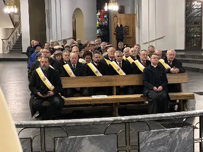 W liturgiczne wspomnienie św. Jana Apostoła (27.12) bp Jan Wątroba przewodniczył Mszy św. w katedrze rzeszowskiej. Eucharystię koncelebrowali abp Edward Nowak, bp Edward Białogłowski, bp Kazimierz Górny, a także ponad 60 kapłanów, którzy wraz z wiernymi modlili się w intencji Biskupa Rzeszowskiego z okazji jego imienin.