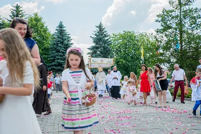 W niedzielę 3.06.2018 r. podczas Mszy Świętej o godz. 12.00 do grona chórzystów Pueri Cantores Resovienses zostało włączonych 16 chłopców.