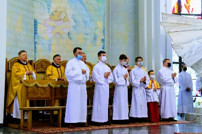 W niedzielę 7 czerwca podczas Mszy Świętej o godz. 12.00 we wspólnocie parafialnej dziękowaliśmy Panu Bogu za 60 lat kapłaństwa ks. inf. Stanisława Maca - pierwszego proboszcza i budowniczego naszej Katedry. fot. Joanna Prasoł, Andrzej Kotowicz