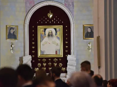 W czwartek, 24 kwietnia w Katedrze Rzeszowskiej bp Jan Wątroba odprawił Mszę św. w intencji zmarłego w Poniedziałek Wielkanocny papieża Franciszka.
fot. ks. Jakub Oczkowicz