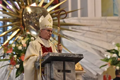 W czwartek, 24 kwietnia w Katedrze Rzeszowskiej bp Jan Wątroba odprawił Mszę św. w intencji zmarłego w Poniedziałek Wielkanocny papieża Franciszka.
fot. ks. Jakub Oczkowicz