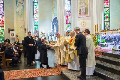 We wtorek 7 września w ramach Sympozjum Wykładowców Liturgiki na Wydziałach Teologicznych i w Wyższych Seminariach Duchownych, które w dniach 7-9 września odbywało się w Rzeszowie, została odprawiona Msza Święta w naszej Katedrze, której przewodniczył bp Jan Wątroba. fot. Andrzej Kotowicz