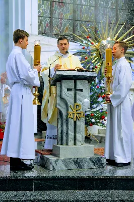 Mszy Świętej na zakończenie roku kalendarzowego i nabożeństwu dziękczynno-błagalnemu przewodniczył bp Jan Wątroba. fot. Andrzej Kotowicz