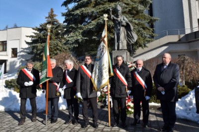 21 lutego 2021 r. w naszej Katedrze odbyły się obchody 40. rocznicy podpisania Porozumień Rzeszowsko-Ustrzyckich oraz 40. rocznicy powstania NSZZ Rolników Indywidualnych „Solidarność”. Mszy św. przewodniczył biskup rzeszowski Jan Wątroba. Eucharystię koncelebrowali m.in.: abp Adam Szal, metropolita przemyski, bp Kazimierz Górny, senior diecezji rzeszowskiej i bp Edward Białogłowski, biskup pomocniczy rzeszowski oraz delegat Konferencji Episkopatu Polski ds. Duszpasterstwa Rolników i Pszczelarzy. fot. Marian Majowicz 